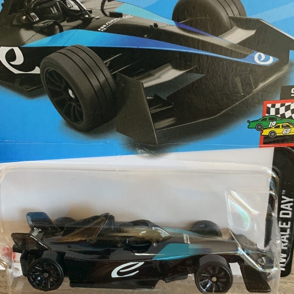 Hot Wheels Car Formula E Gen3 HW Race Day Hotwheels Formula1 1 One Mainline 2024 - Picture 2 of 6